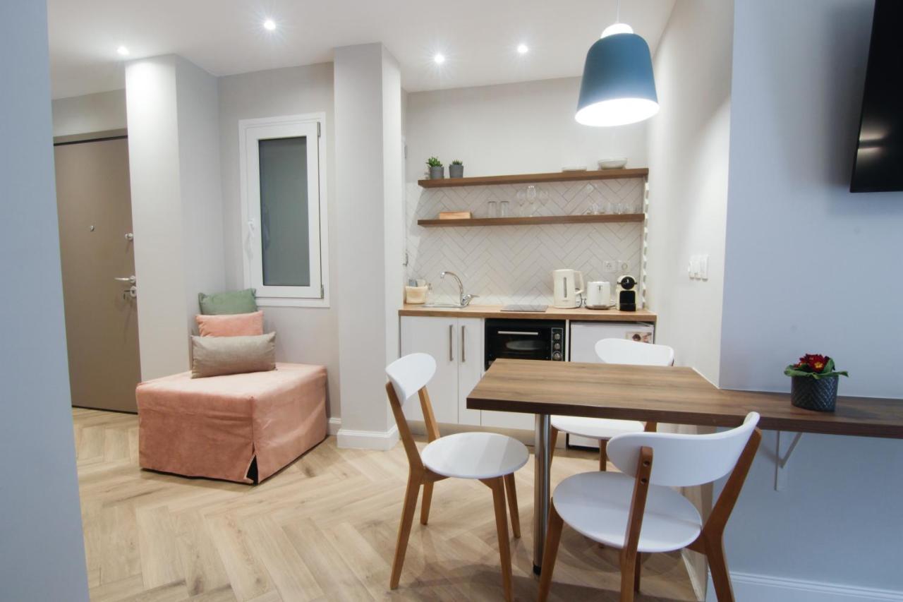 Appartement Patio Near Metro & Acropolis