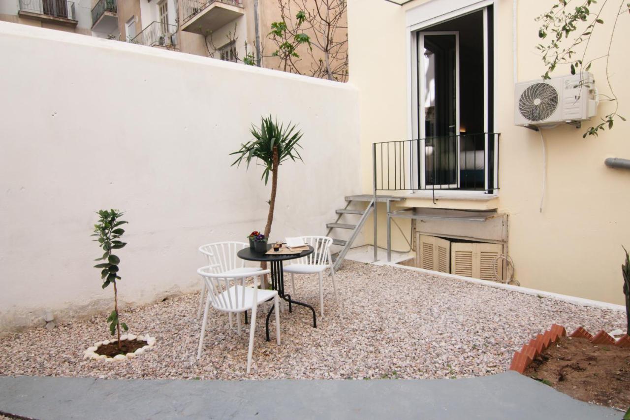 Patio Near Metro & Acropolis Athens